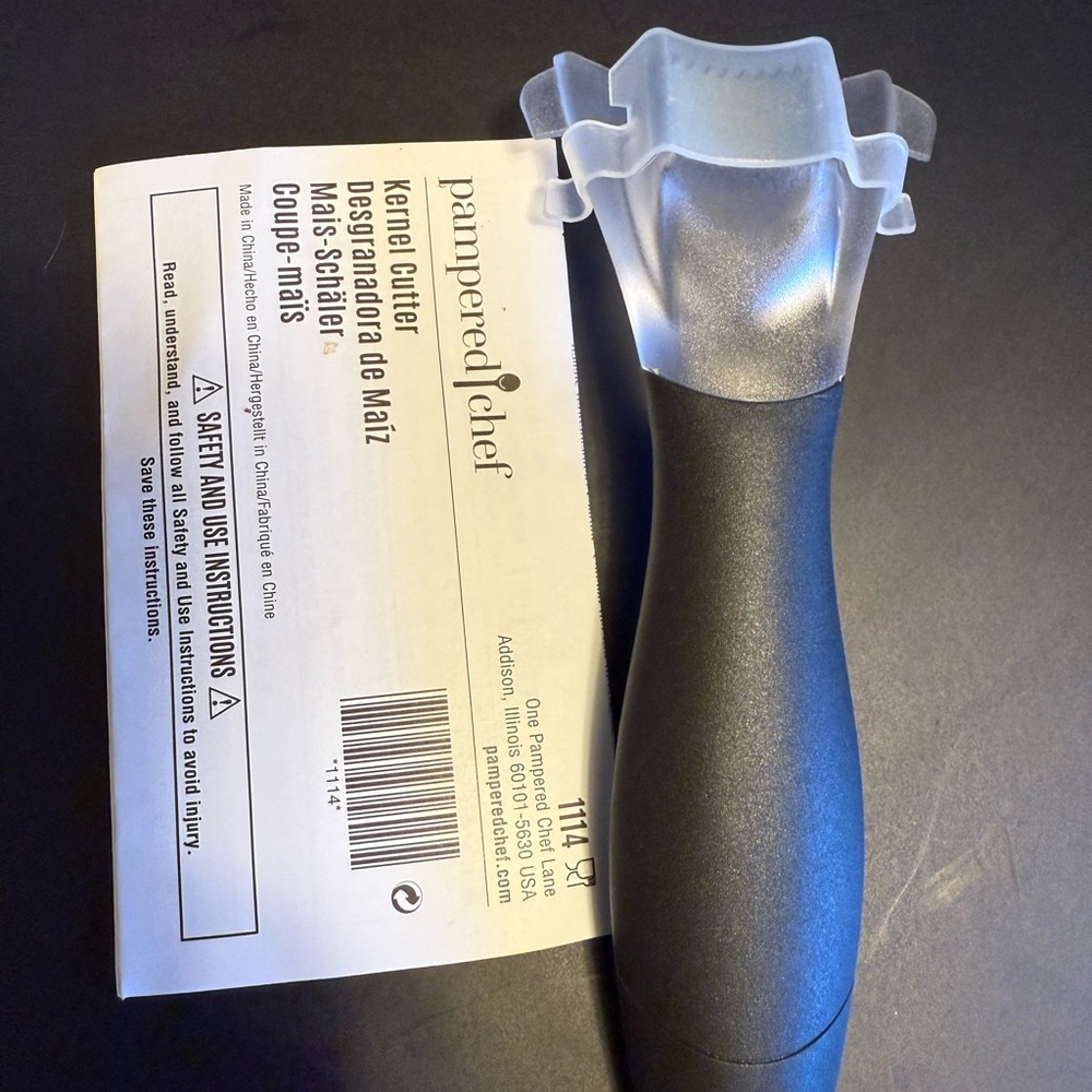 Pampered Chef Black Corn Cutter